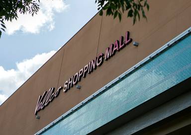 A view of the Vallco Shopping Mall sign on the closed Vallco Mall in Cupertino, California, on Thursday, April 12, 2017. (LiPo Ching/Bay Area News Group)