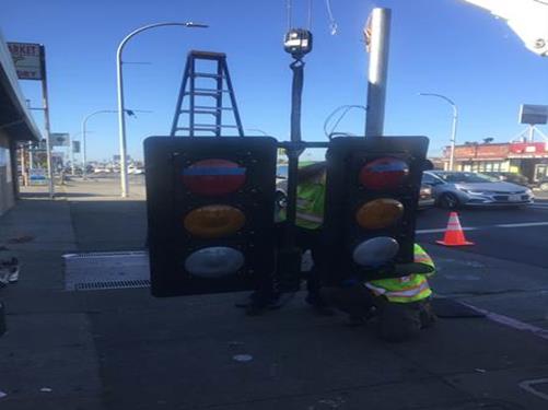 Install traffic signal head @ 23rd St & Lincoln Ave